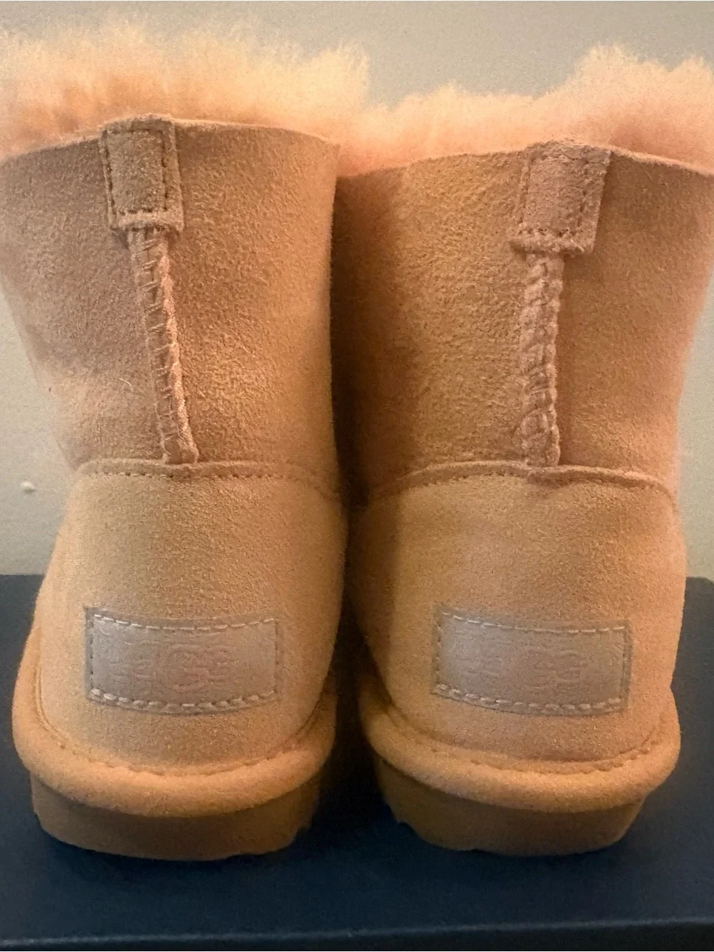 UGG Girls’ Pink Gita Boots, Size 11 (US)